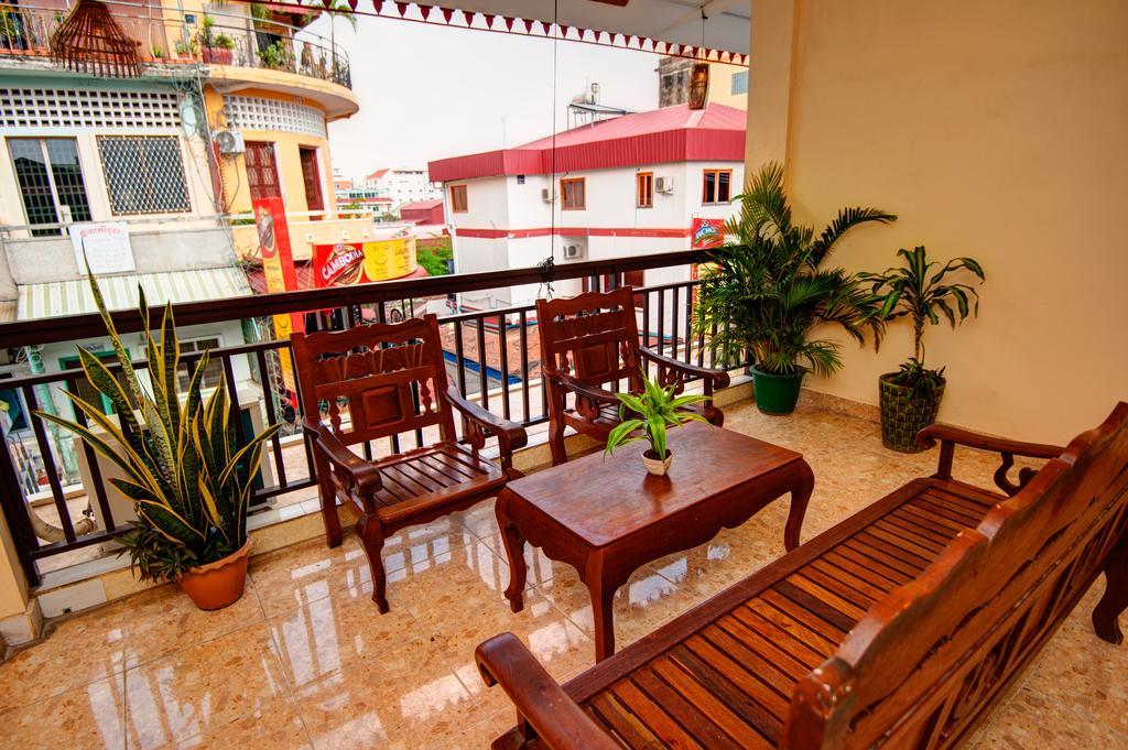 B52 Hostel Phnom Penh Exterior foto